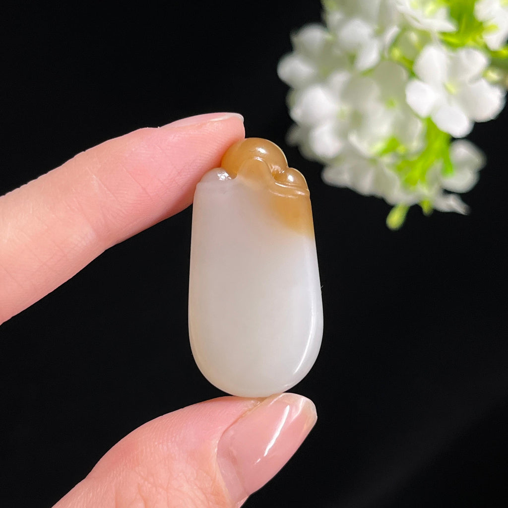 和田玉且末糖白“怡然自乐”弥勒佛挂件（yc296578）