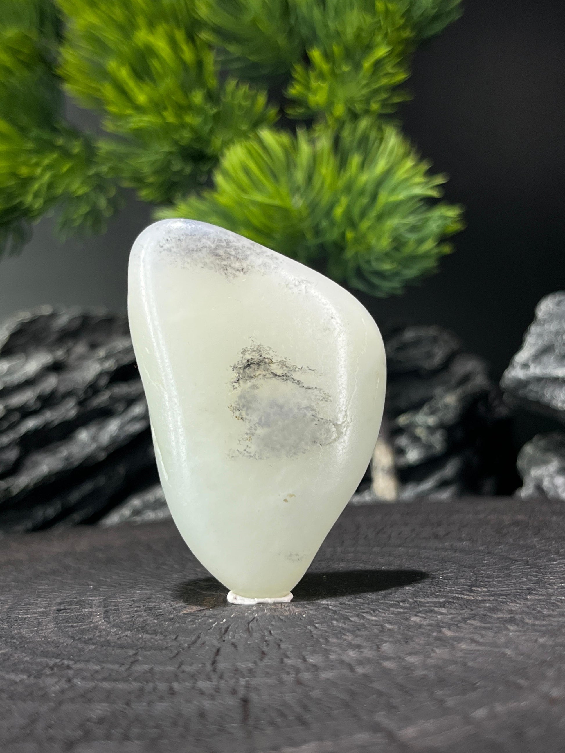和田玉白玉青花籽料原石挂坠（yc224581）