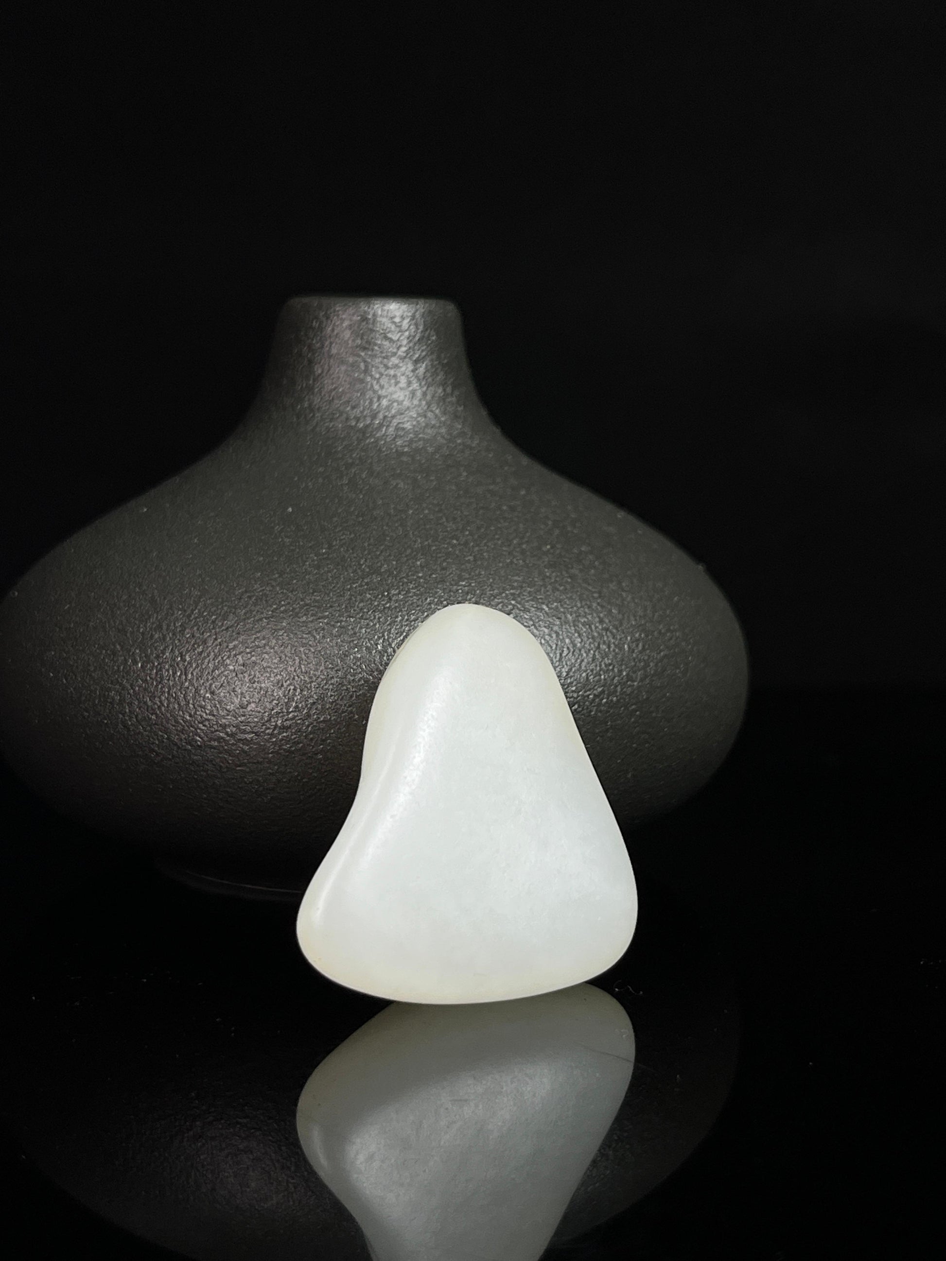 新疆和田白玉洒金皮挂件籽料原石（yc231653）