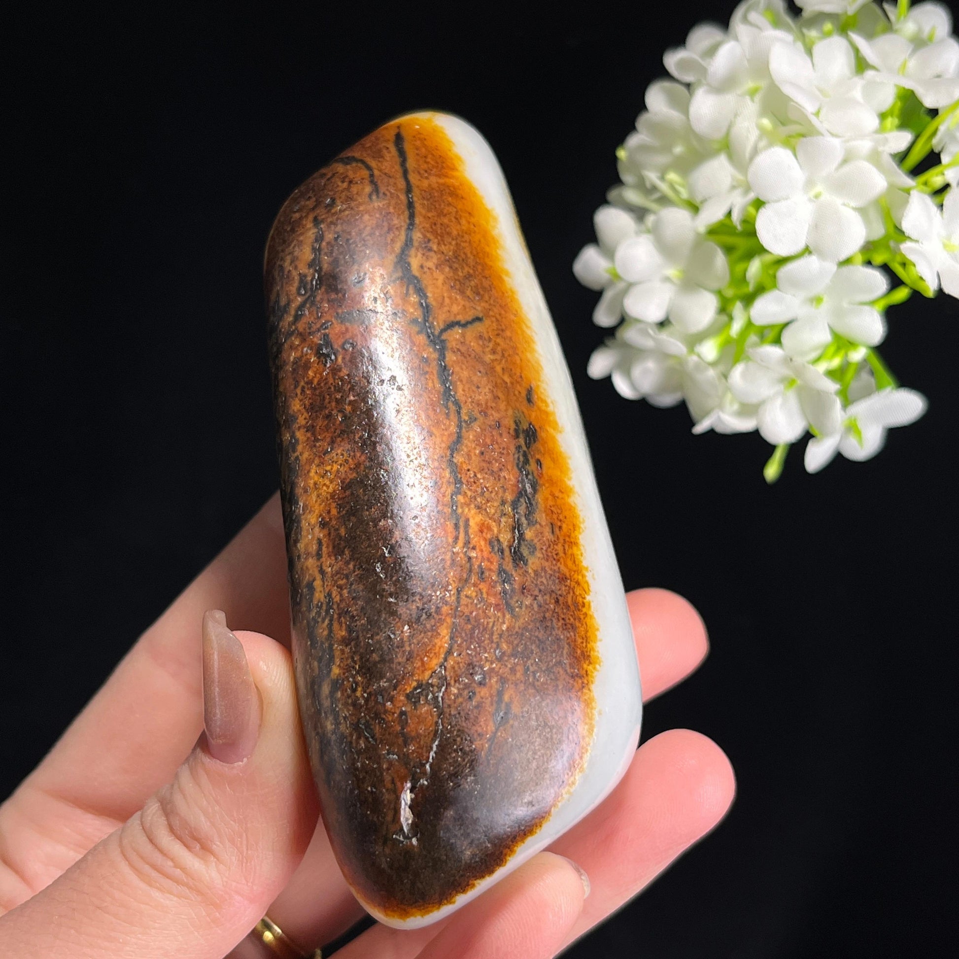 和田玉白玉“秋崖墨云”黑皮聚黄皮籽料（yc367746）