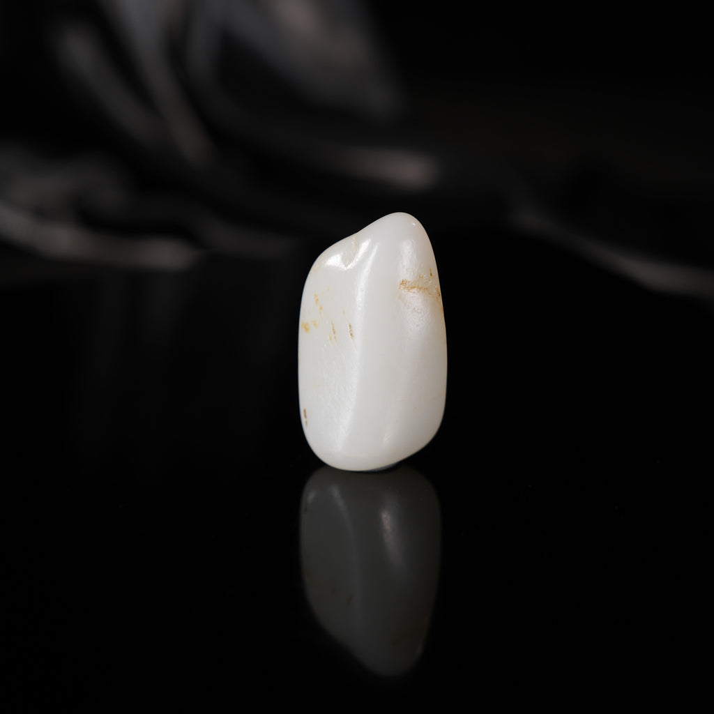 新疆和田玉“溪山碎金”白玉洒金皮籽料（yc450837）