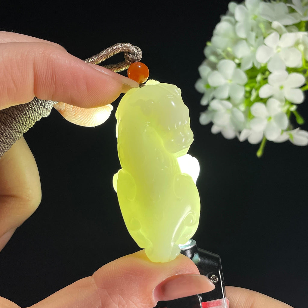 和田玉米达料白玉貔貅挂件（yc385443）
