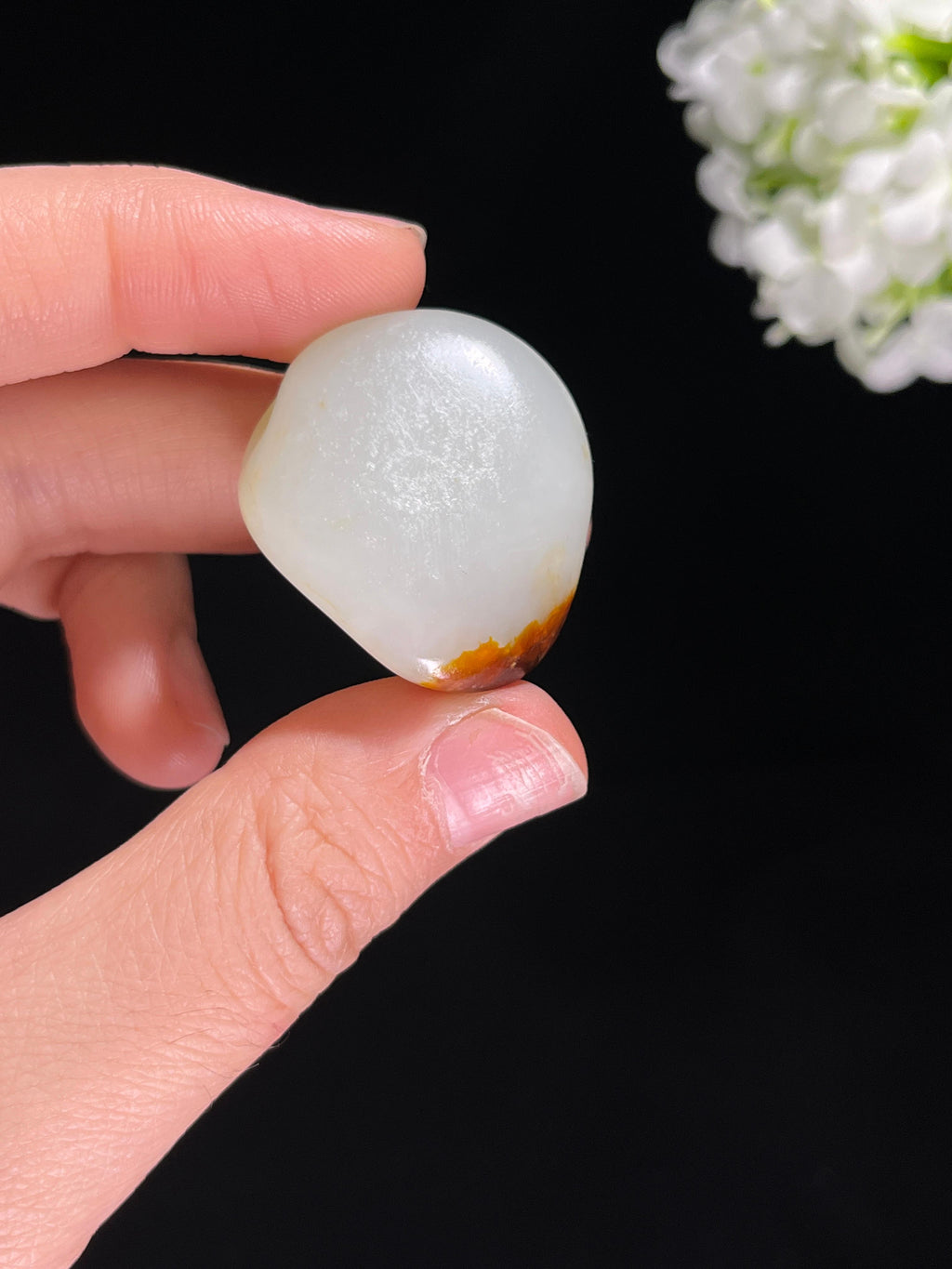 和田玉白玉“顶天立地”聚红皮籽料原石（yc258661）