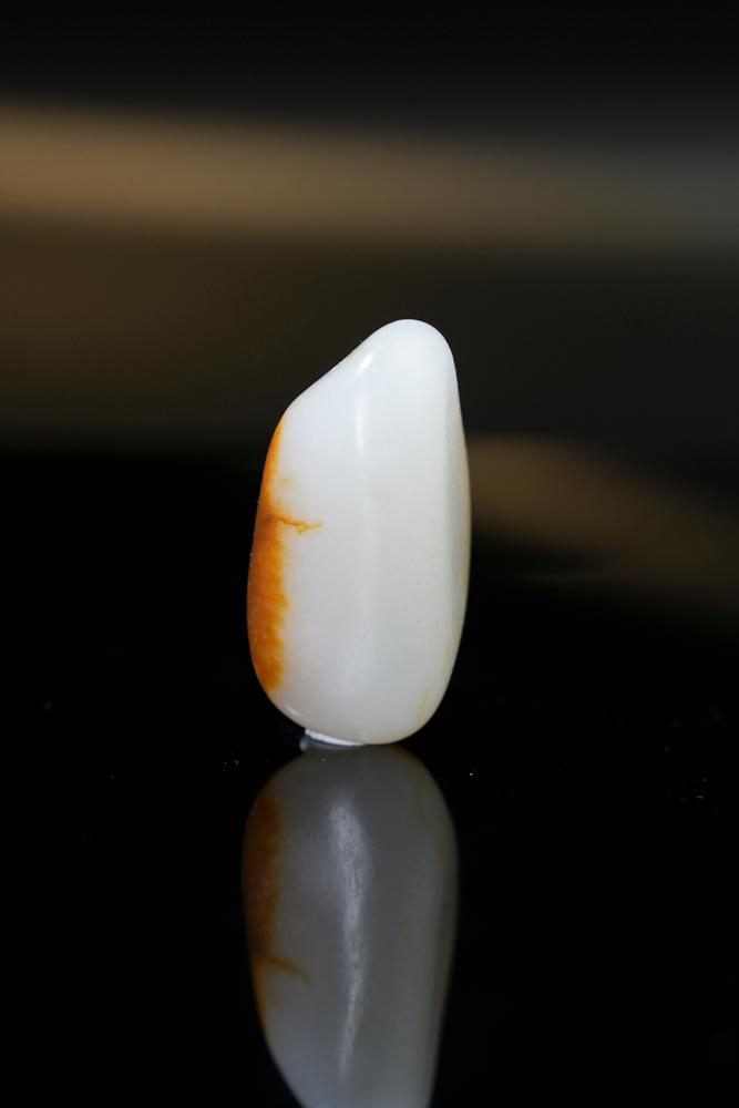 新疆和田玉聚红皮籽料原石（yc251718）