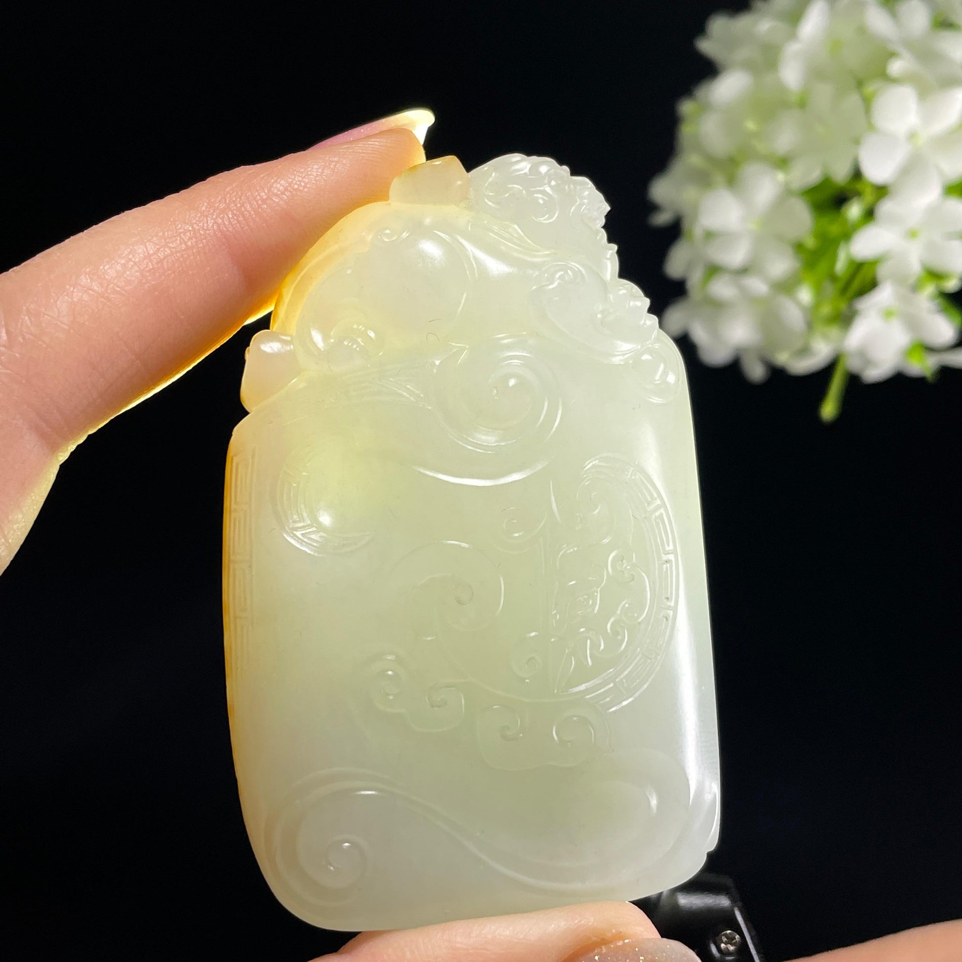 和田玉高青白洒金皮“龙纹金章”籽料仿古牌（yc355958）