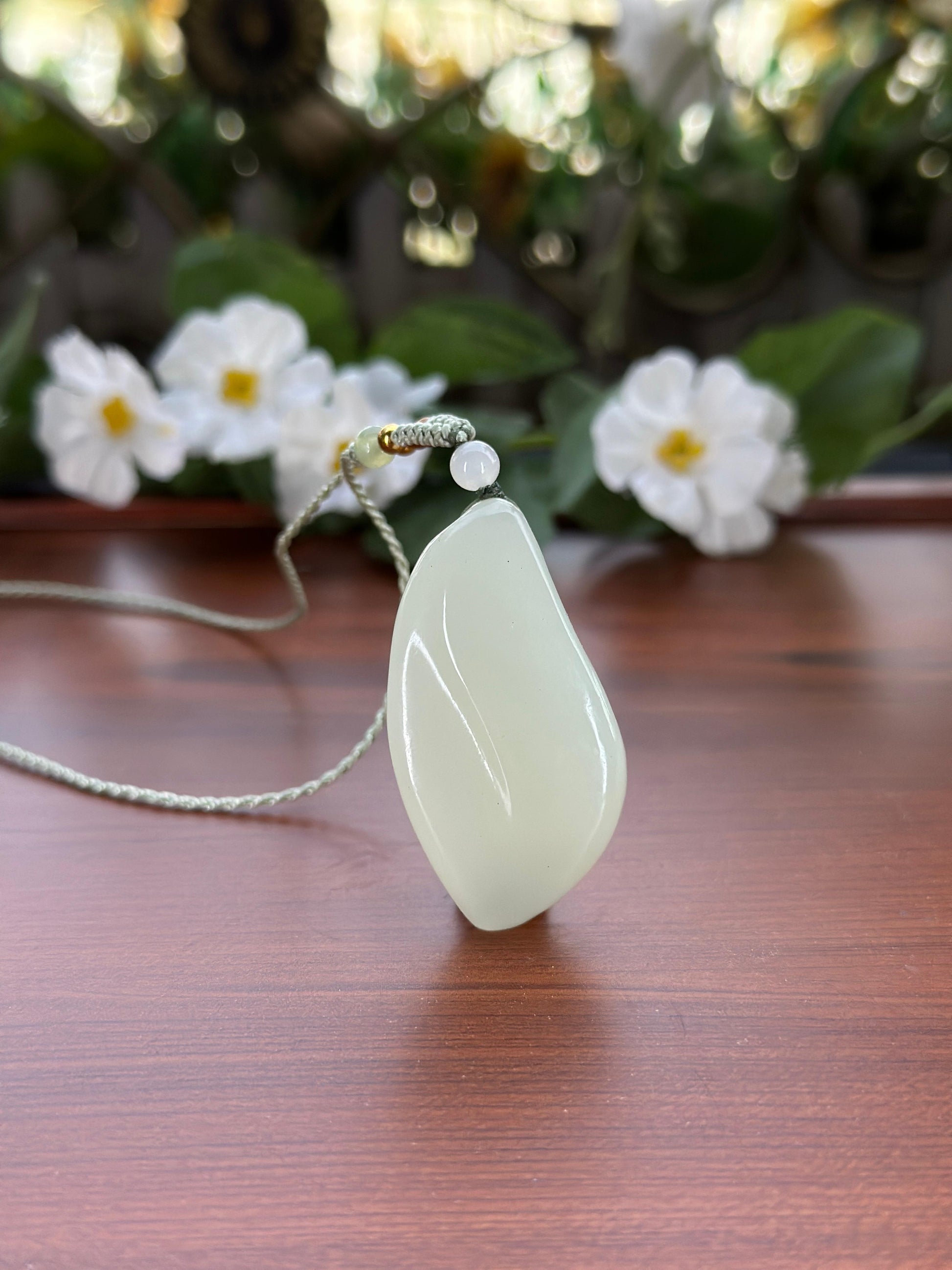 和田玉白玉玉兰花挂件（yc704670）