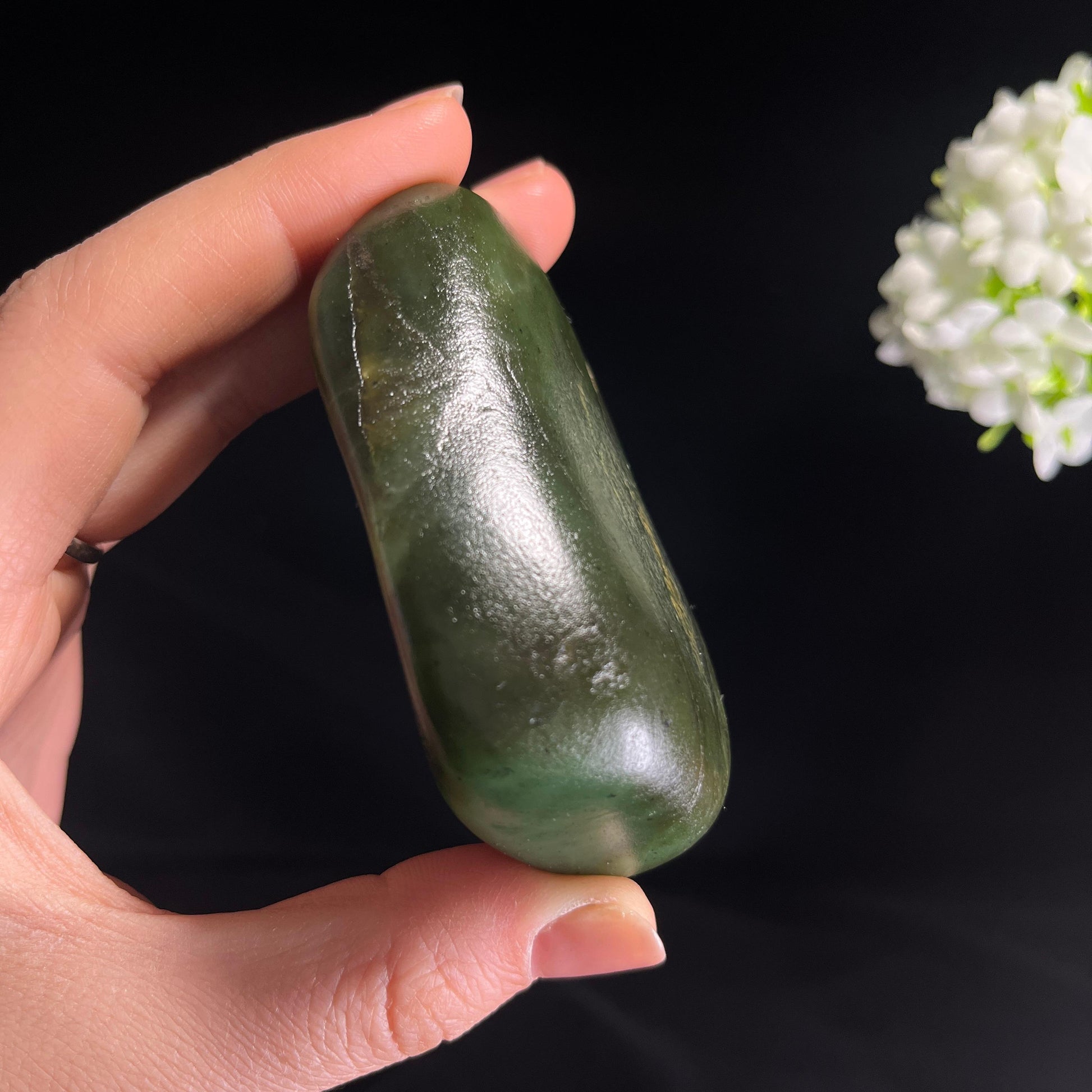 和田玉碧玉“墨涧纤痕”籽料原石（yc280337）