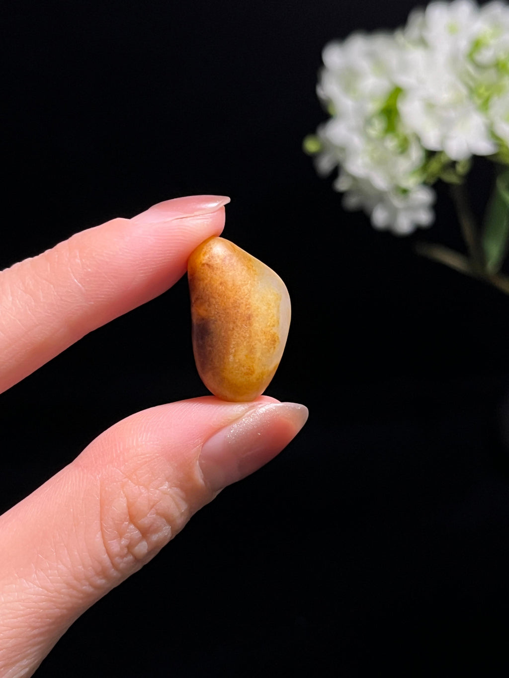 新疆和田玉聚黄皮籽料原石（yc250744）