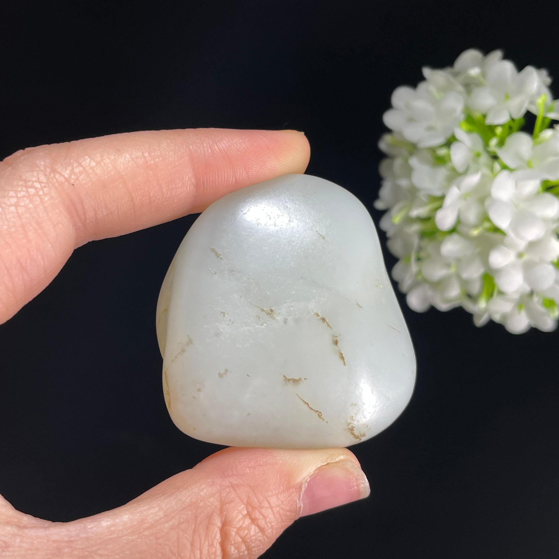 新疆和田玉“寒雪浅痕”白玉秋梨皮籽料（yc446214）