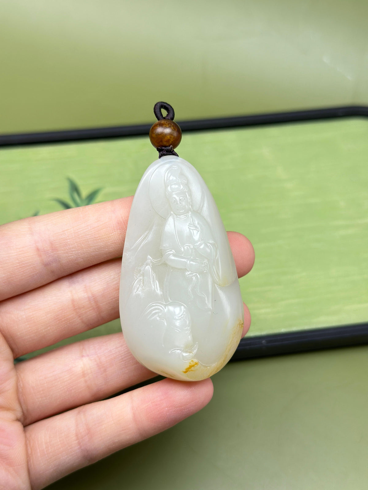新疆和田玉精品白玉洒金皮籽料普贤菩萨挂件（yc754367）