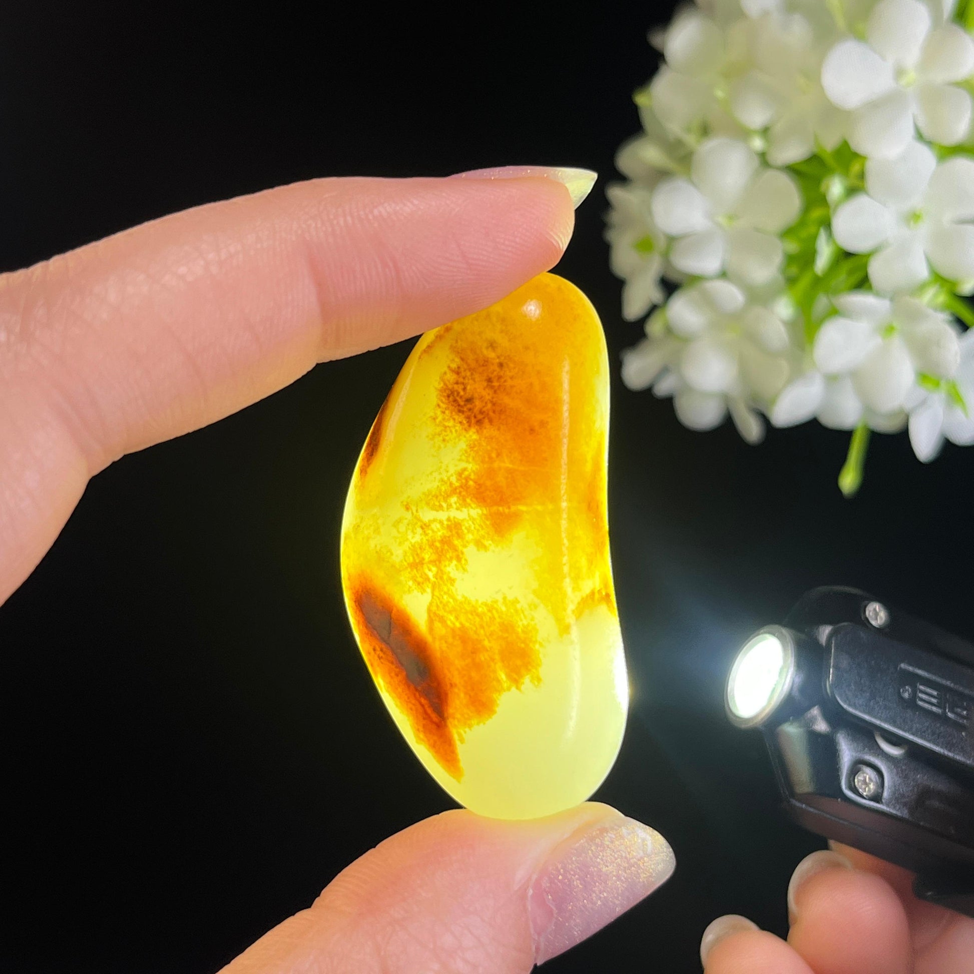 新疆天然和田玉“马到成功”聚红皮籽料挂件（yc340510）