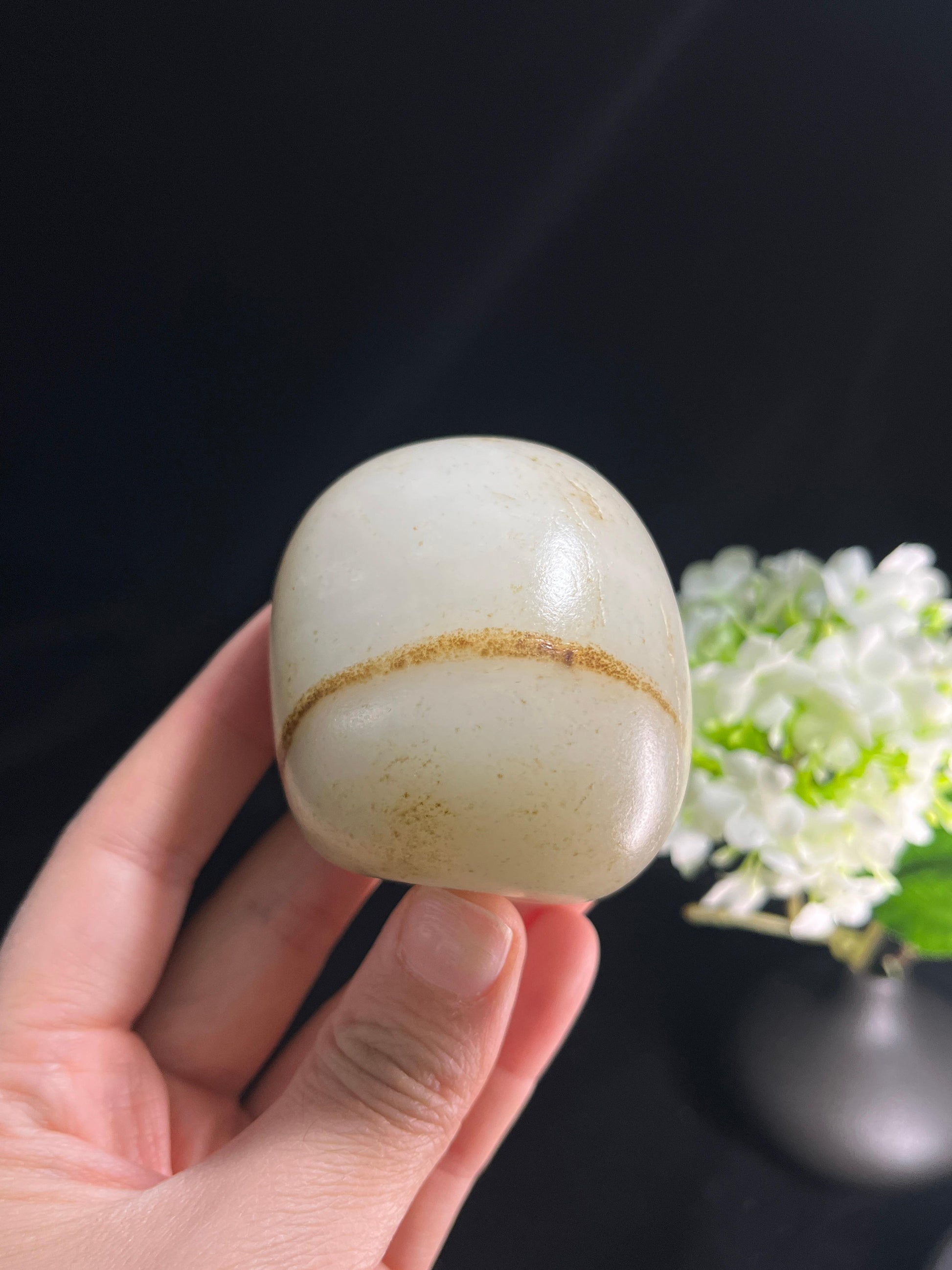 新疆和田玉收藏级秋梨皮象形籽料原石（yc253260）