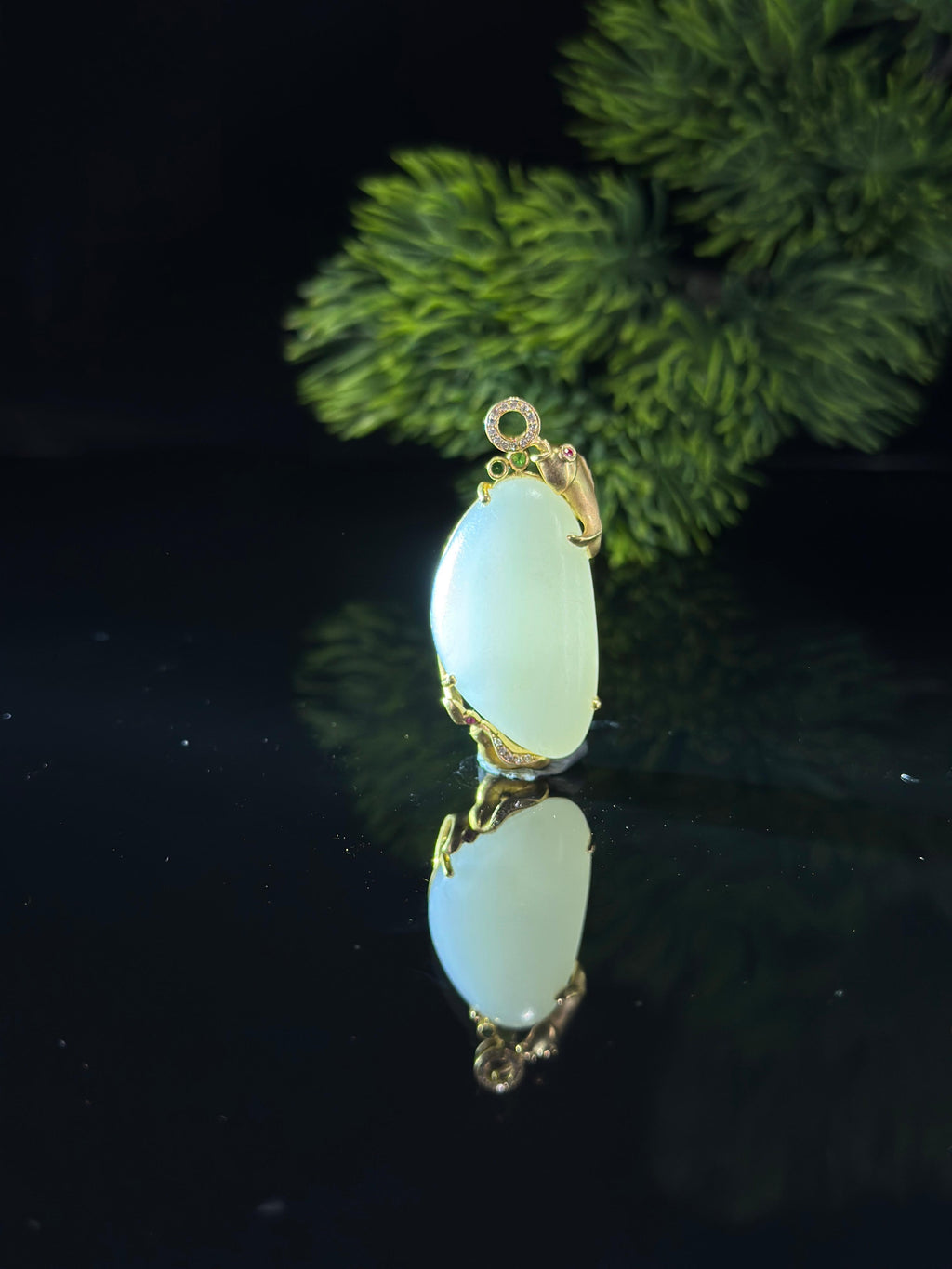 新疆和田玉珍品 18K 金镶光白籽籽料挂件（yc696715）