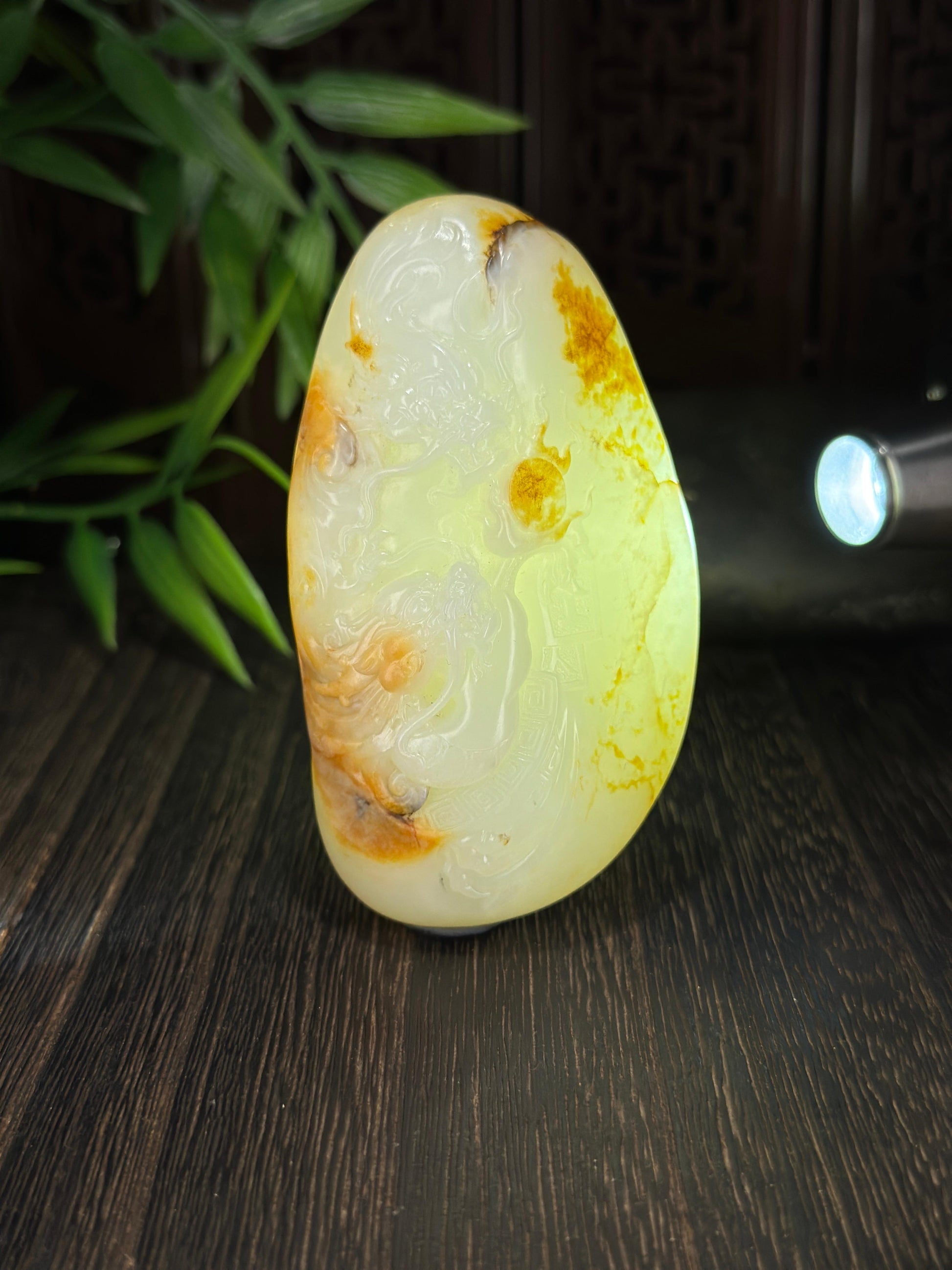 新疆和田玉珍品白玉洒金皮籽料双龙戏珠手把件（yc712105）