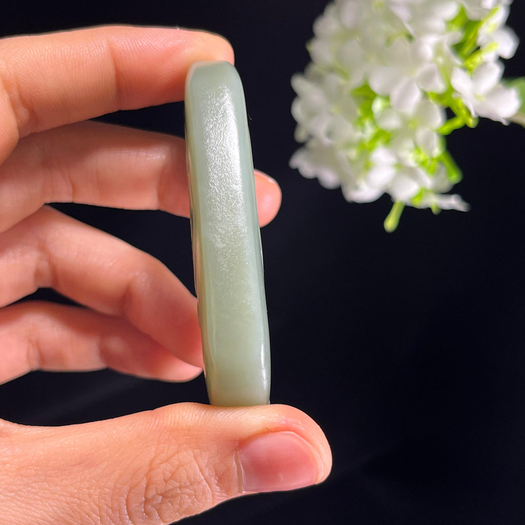 新疆天然和田玉篆书如意浅雕无事牌（yc353782）