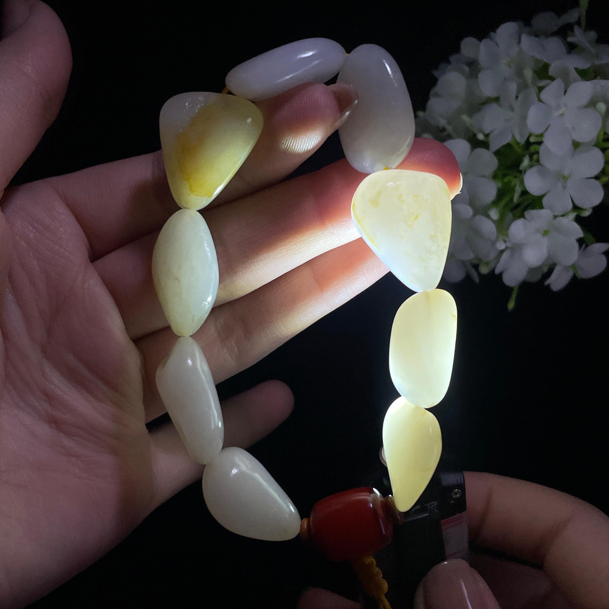 和田玉白玉淡洒金皮原籽手串（yc381970）