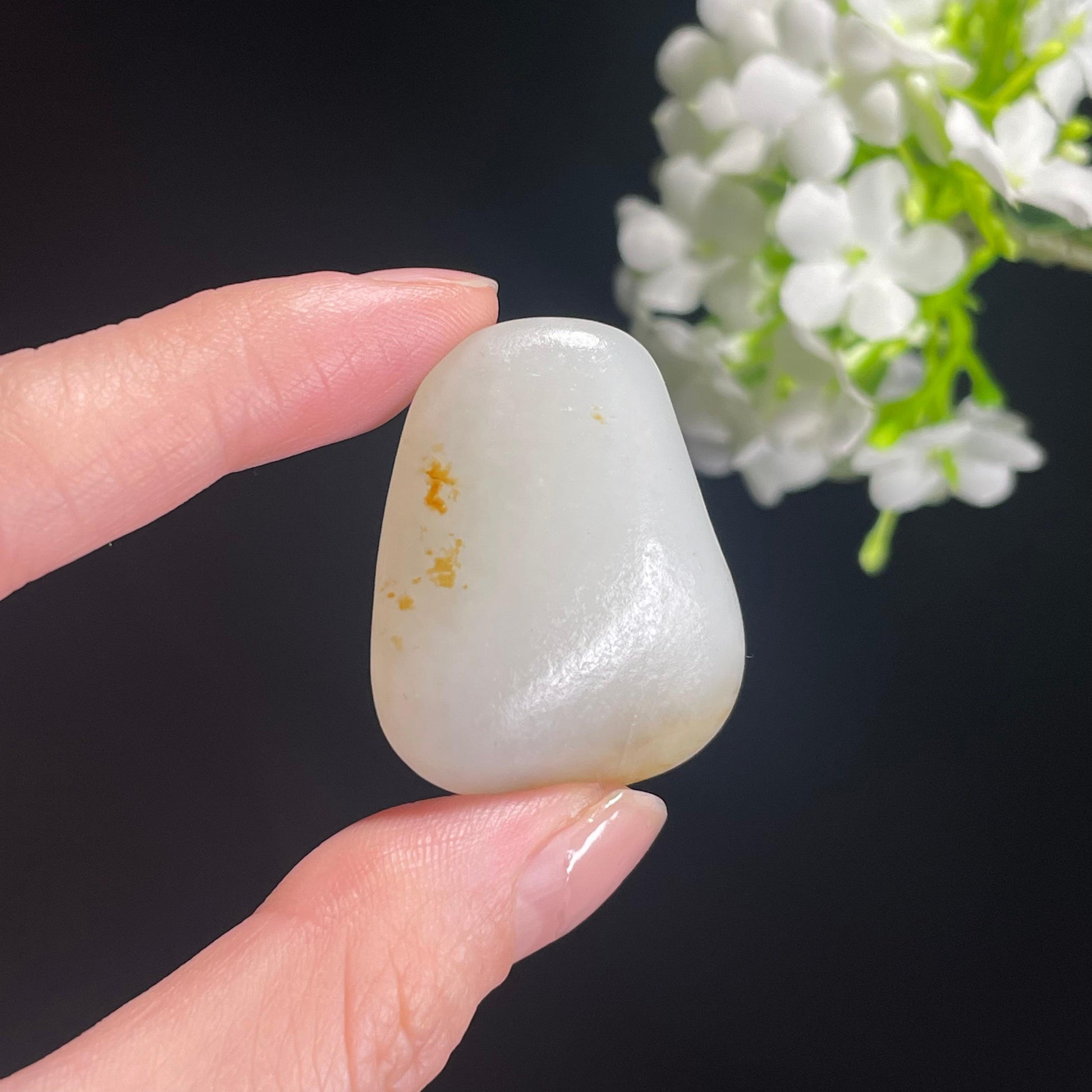 和田玉白玉秋梨洒金皮“松间落照”籽料原石（yc311948）