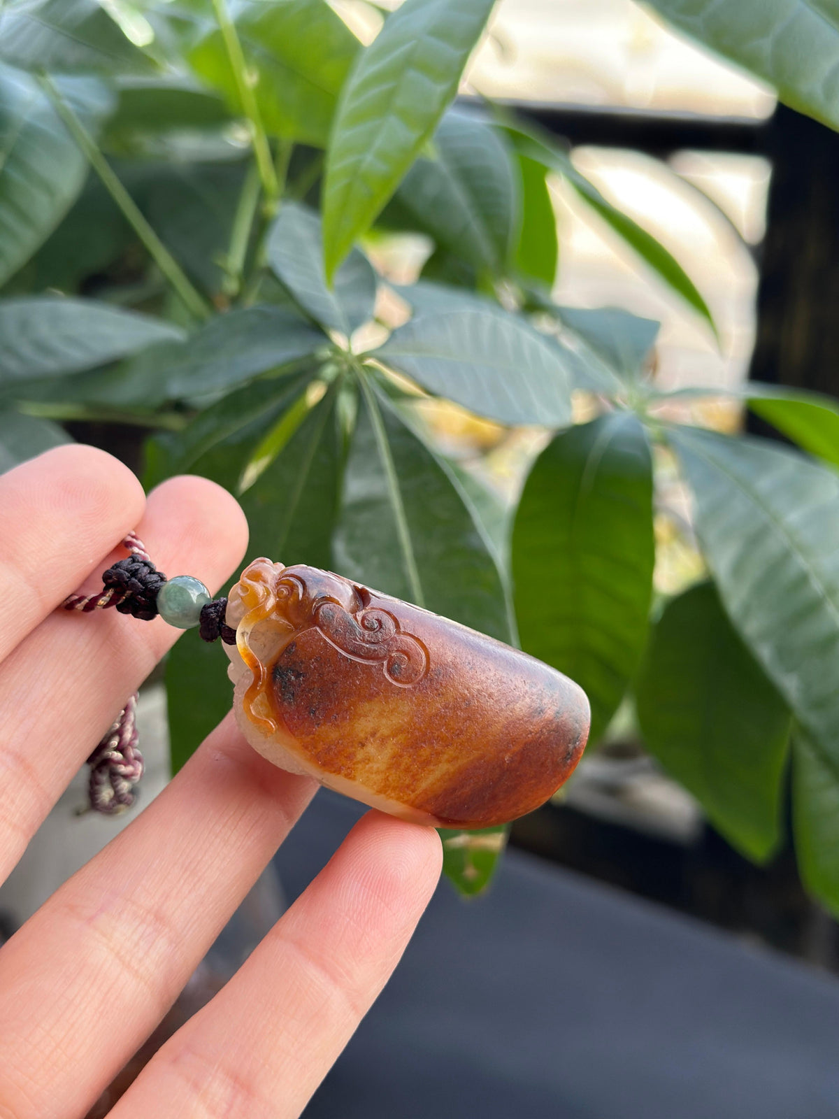 新疆和田玉珍品白玉黑红皮籽料龙龟挂件（yc710554）