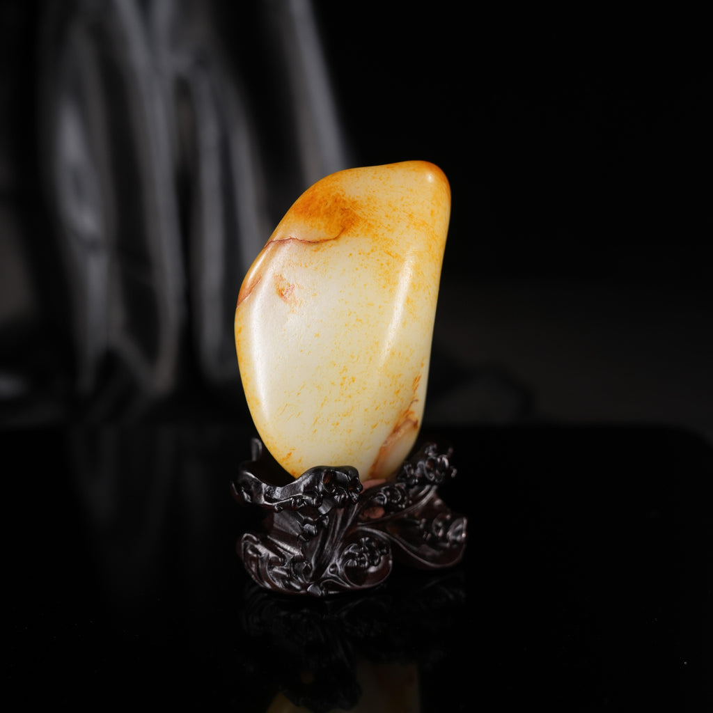 新疆和田玉“金缕依山”白玉通体洒金皮籽料（yc450681）