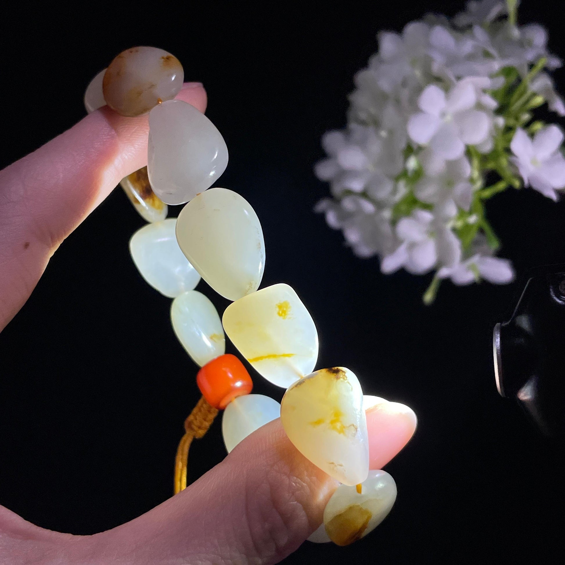 新疆天然和田玉白玉红皮原籽手串（12颗）（yc396003）