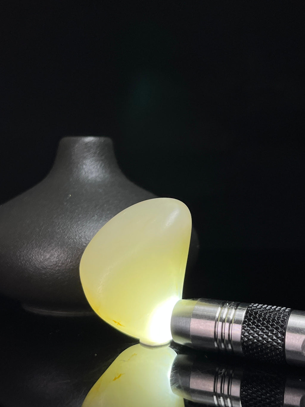 新疆和田玉籽料原石羊脂白玉挂件洒金皮（yc235074）