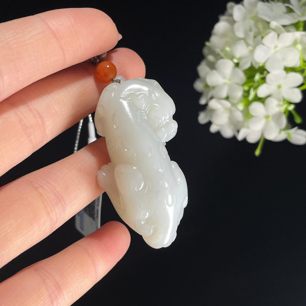 和田玉米达料白玉貔貅挂件（yc385443）