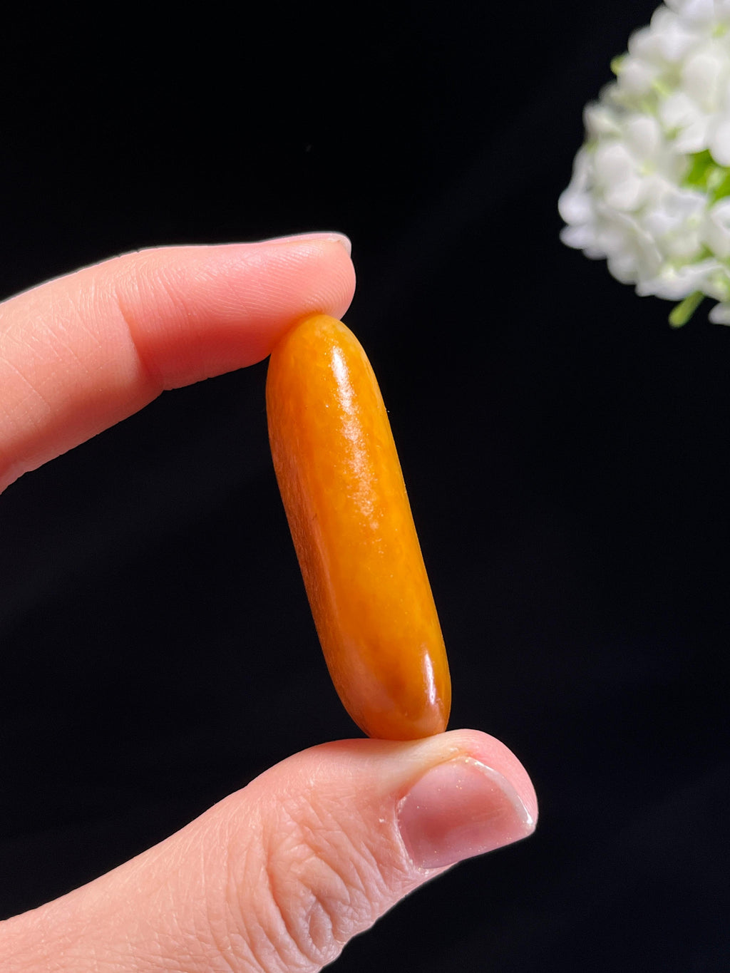 新疆天然和田玉籽料原石黄沁挂件（yc262840）