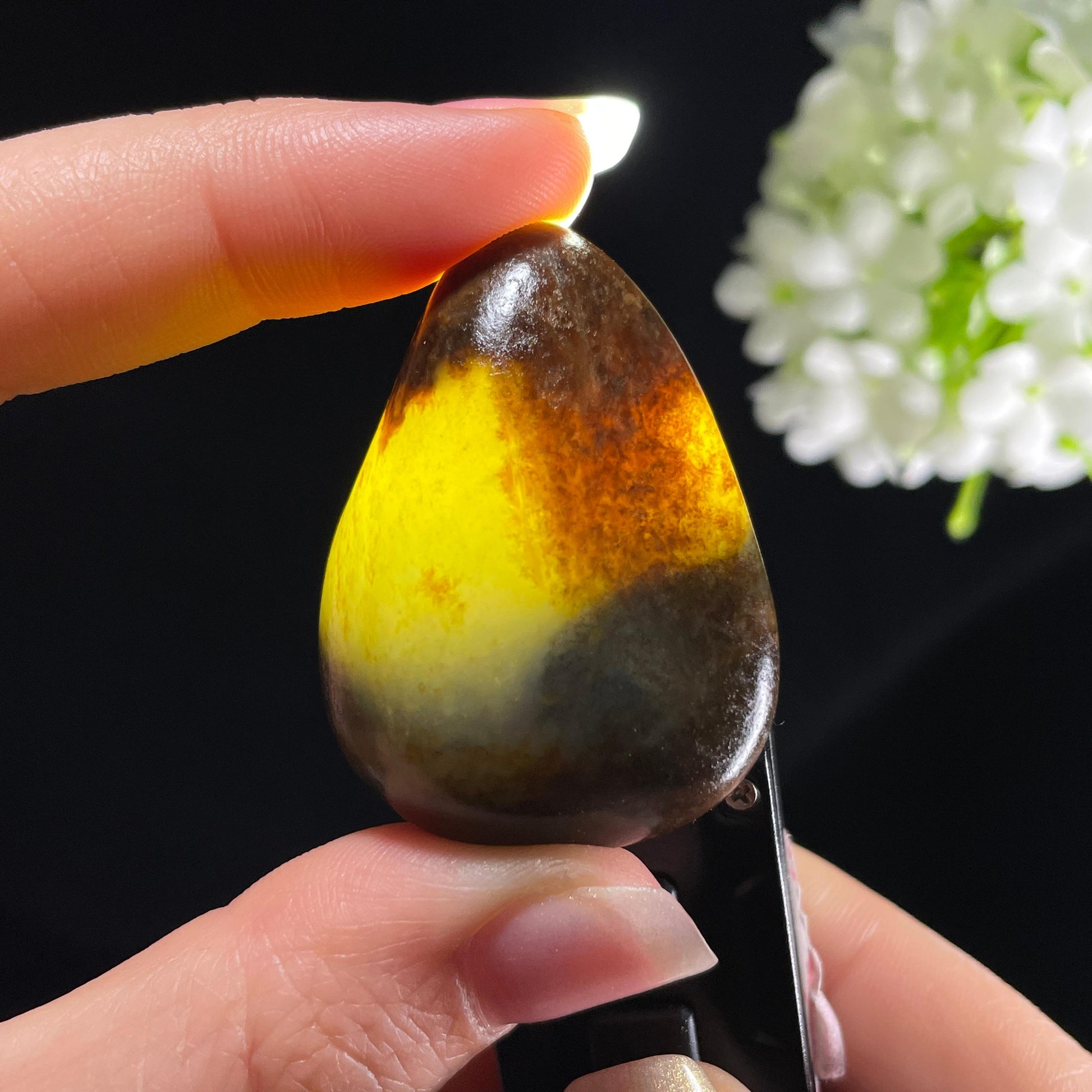 和田玉青花“烟褐凝墨”秋梨皮籽料（yc394215）