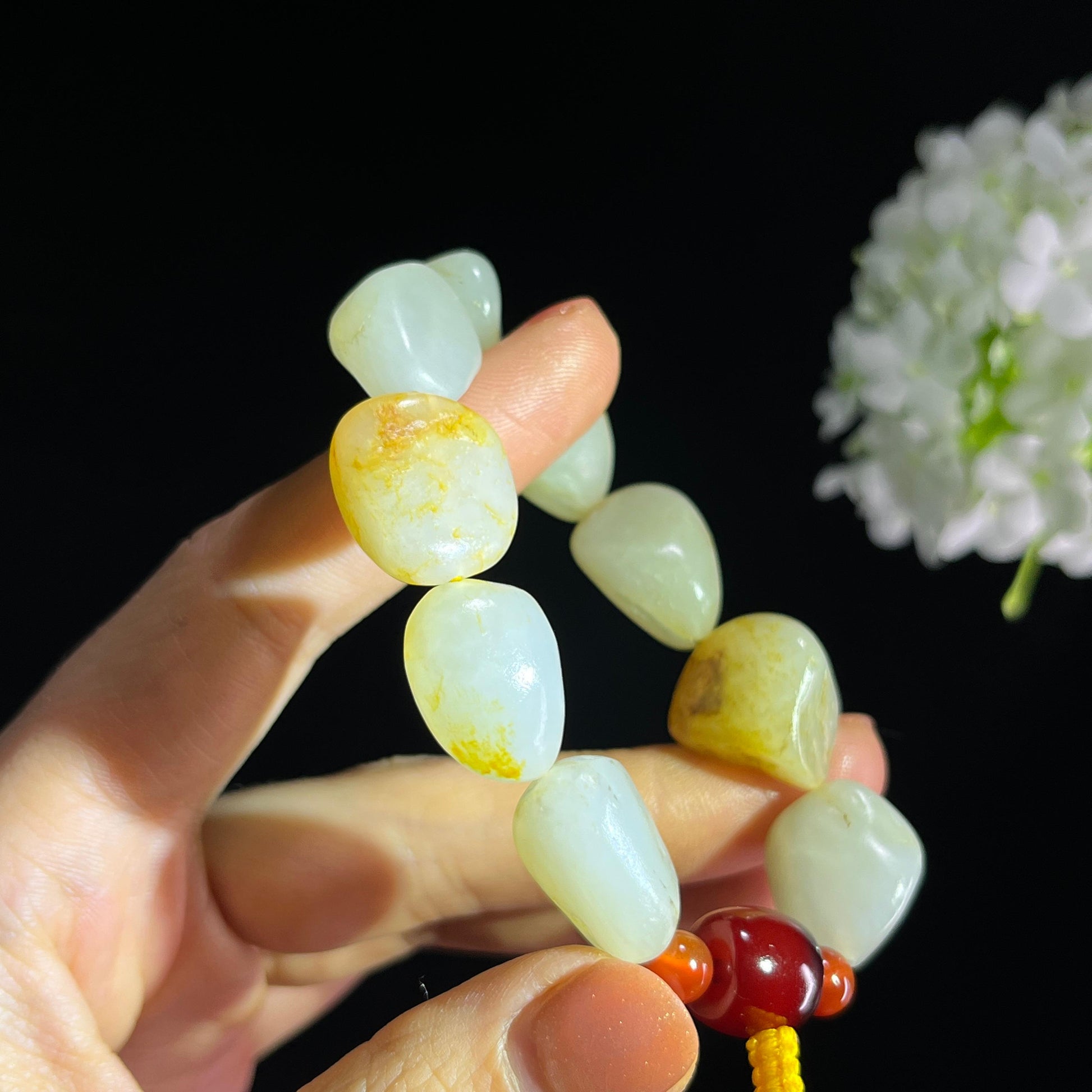 和田玉白玉青白玉洒金皮原籽手串（9颗）（yc399562）