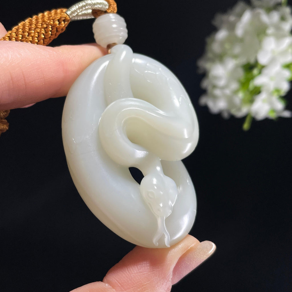 新疆天然和田玉白玉蛇雕刻挂件（yc360383）
