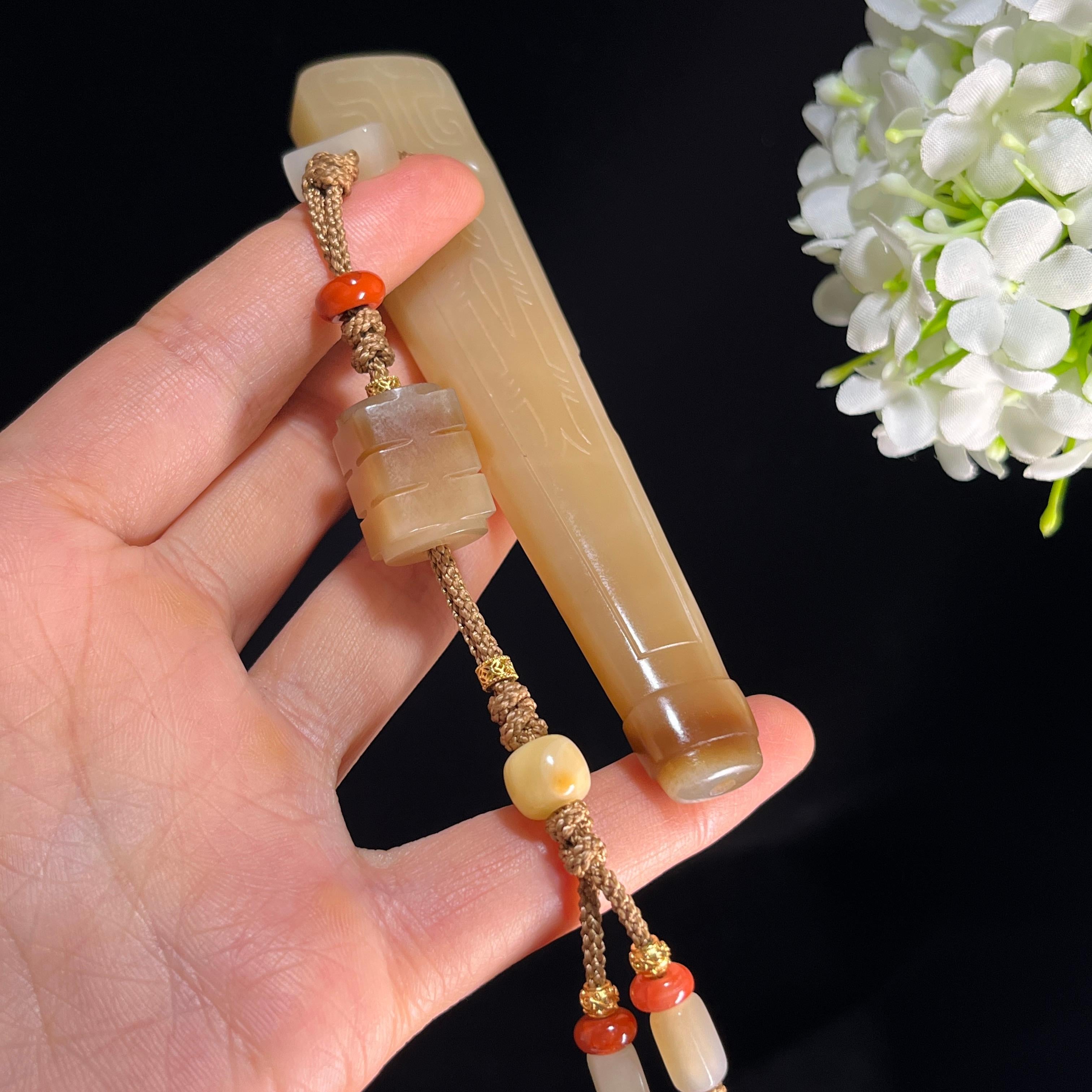 新疆天然和田玉糖玉烟嘴（yc350179） – 添福玉器