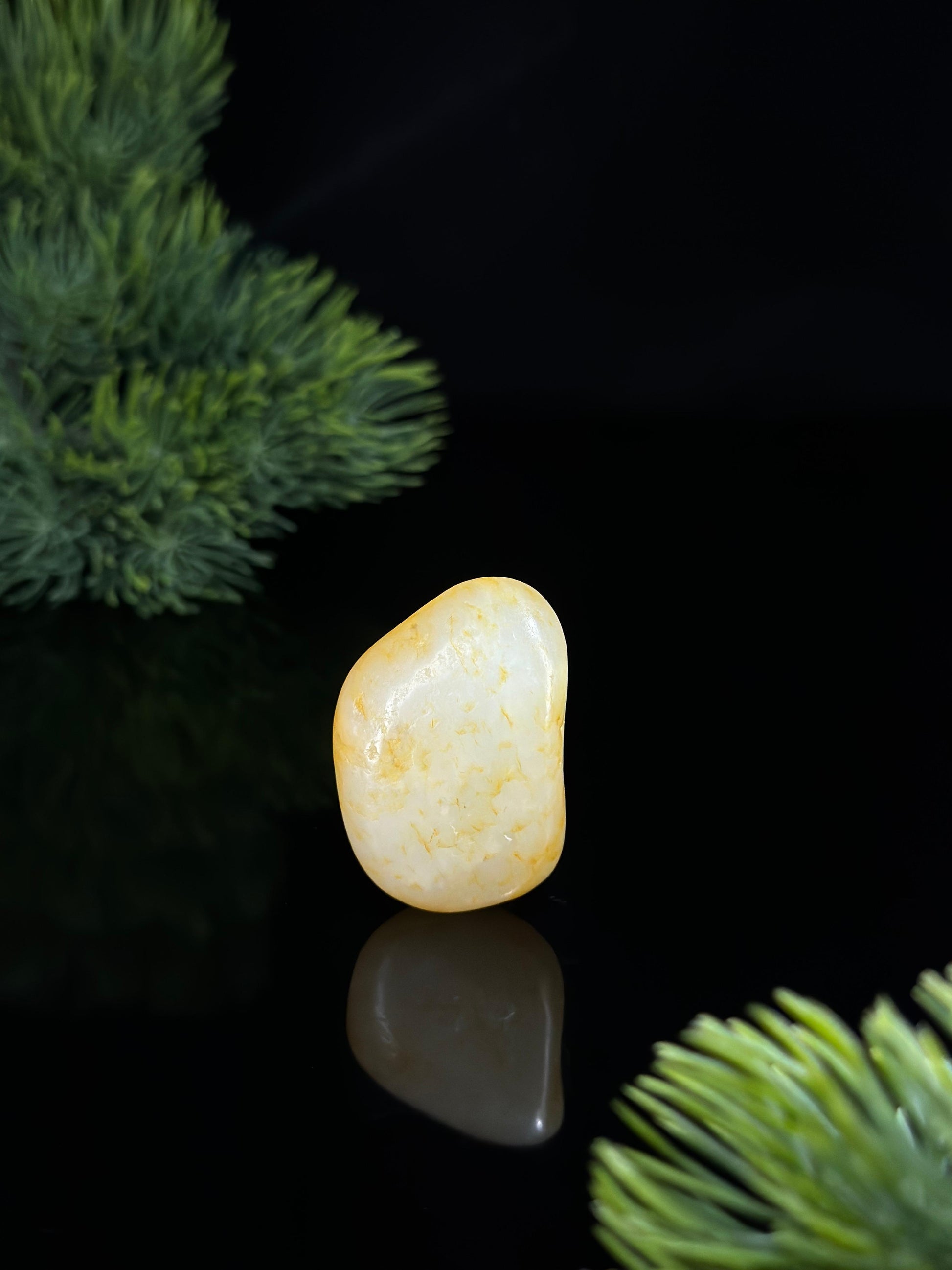 新疆和田玉白玉洒金皮精品挂件籽（yc478842）