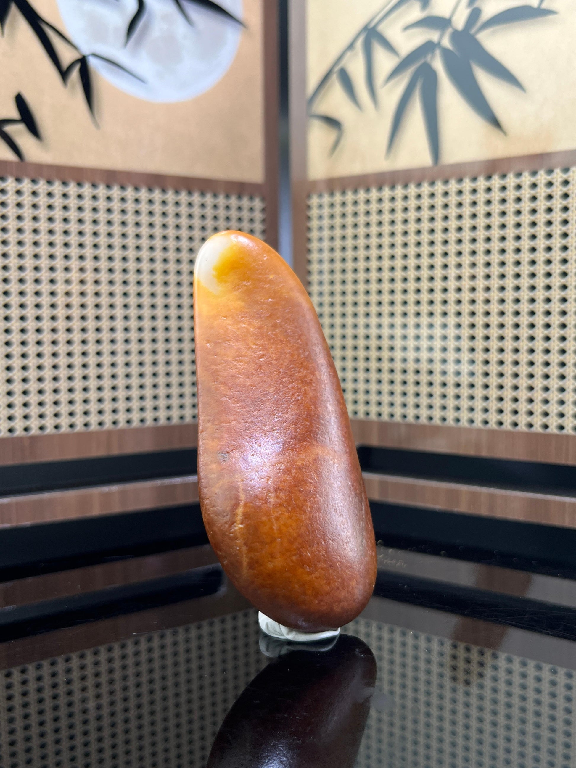 和田玉红沁籽料原石（yc211847）