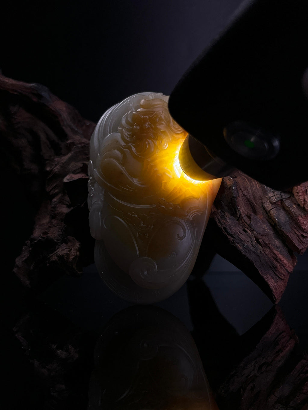 新疆和田玉籽料黄沁钟馗手把件（yc239959）