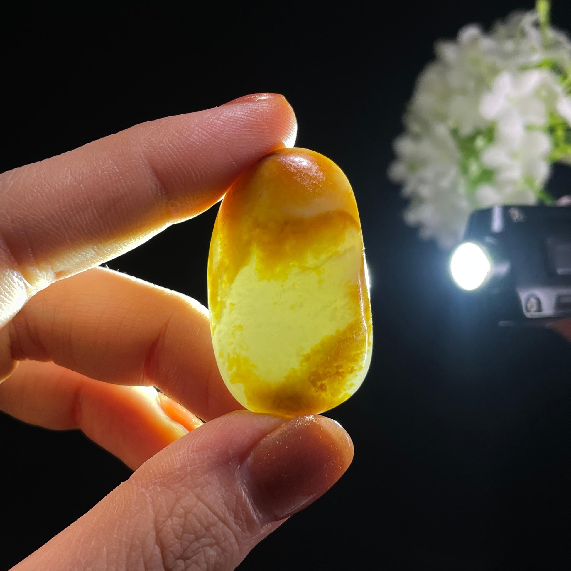 和田玉白玉“红日沙洲”红皮白肉籽料（yc387253）