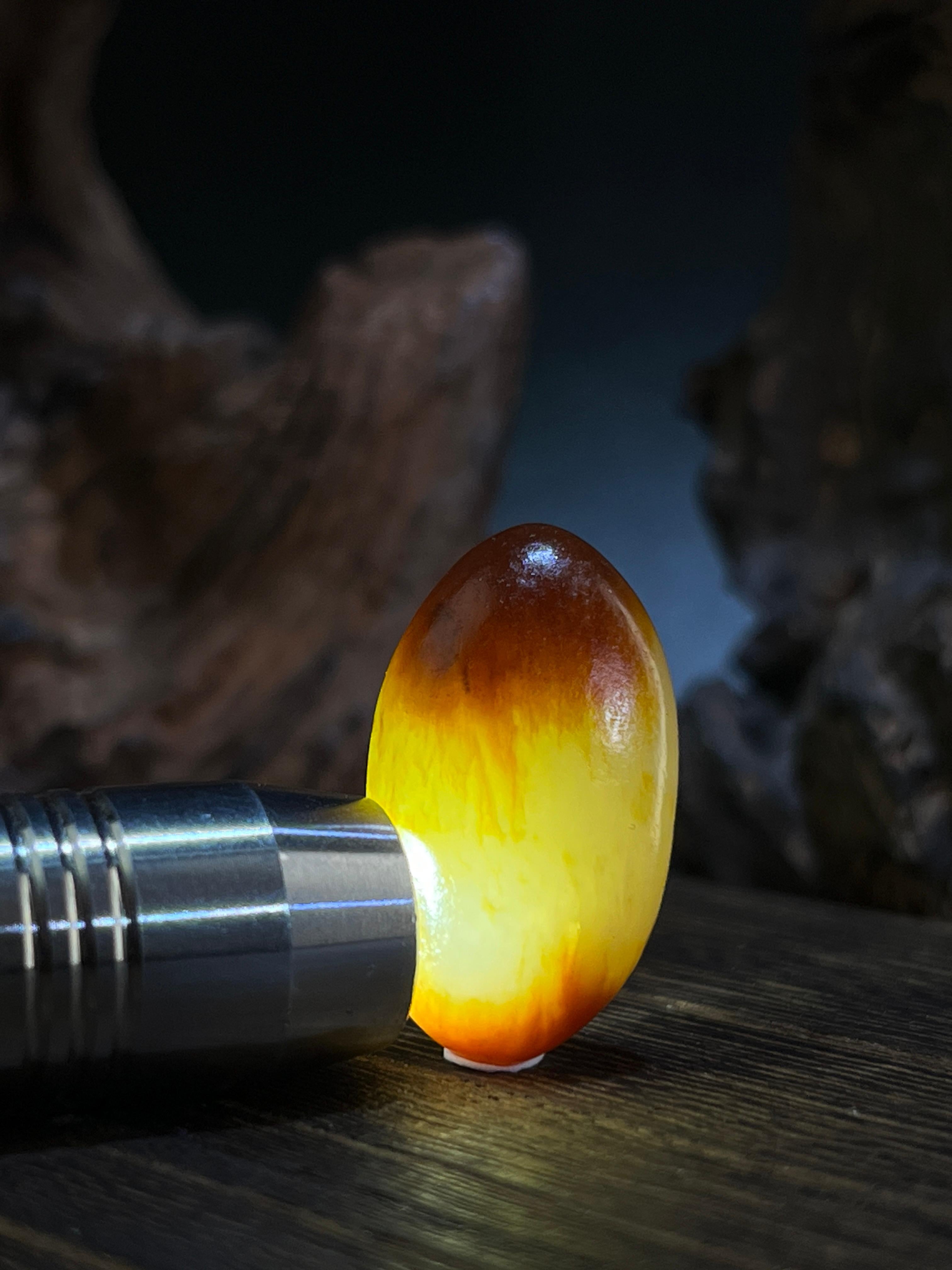 新疆和田玉天地聚红皮籽料原石包金挂件（yc229360） – 添福玉器