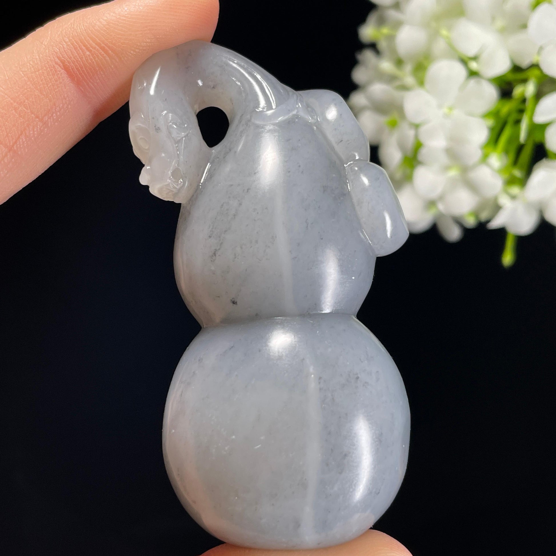 和田玉青花籽料“福禄送祥”葫芦雕刻手把件（yc326442）