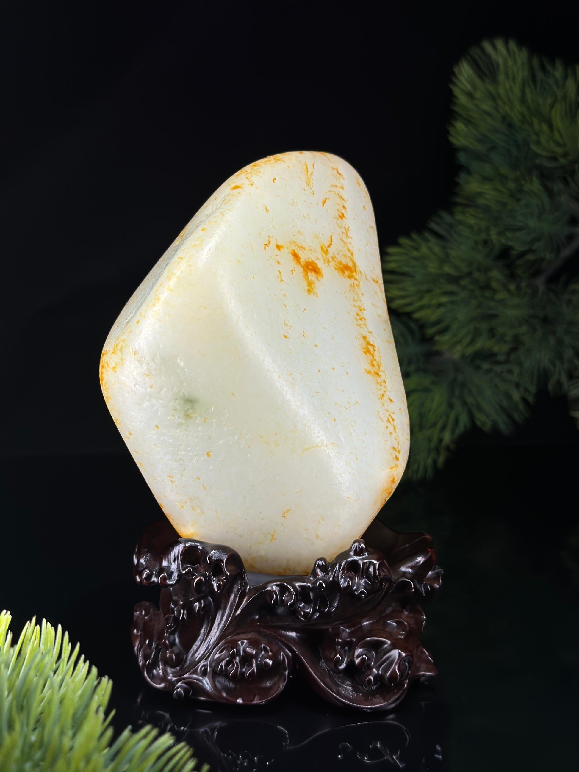 新疆天然和田玉“金霞抱璞”洒金皮籽料摆件（yc528022）