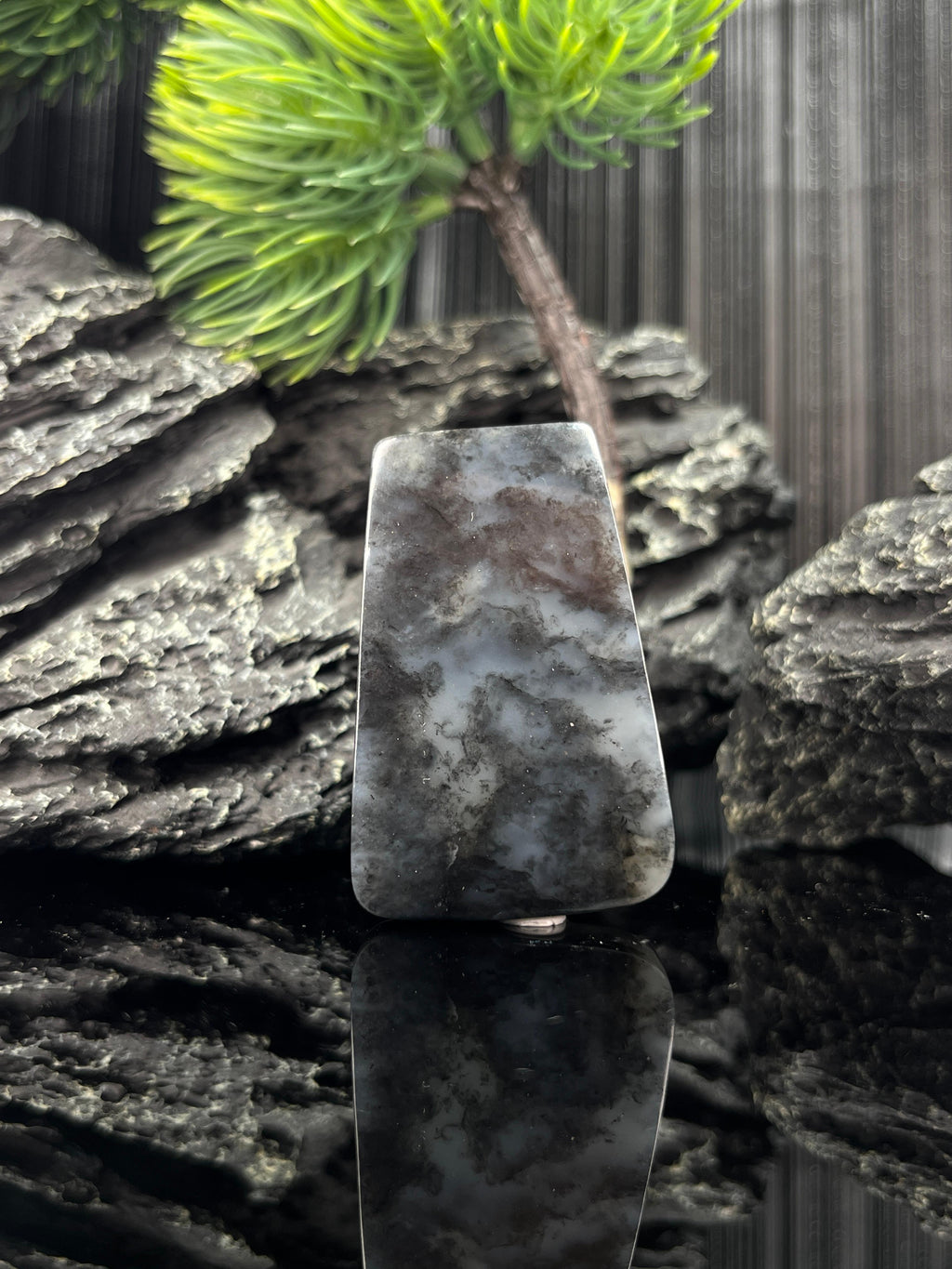 和田玉青花籽料意境挂件（yc222789）