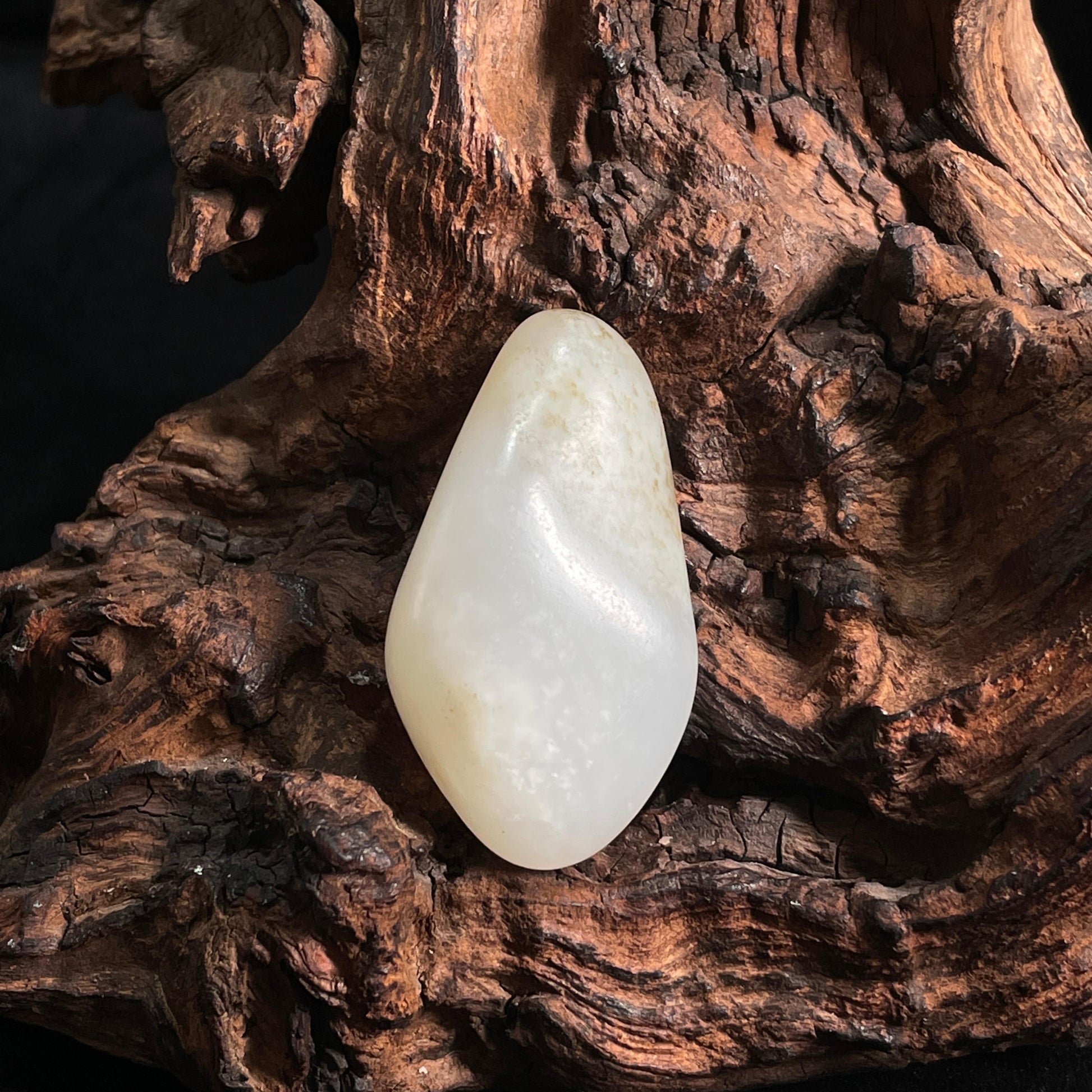 和田玉白玉“松间微雨”秋梨皮籽料（yc415107）