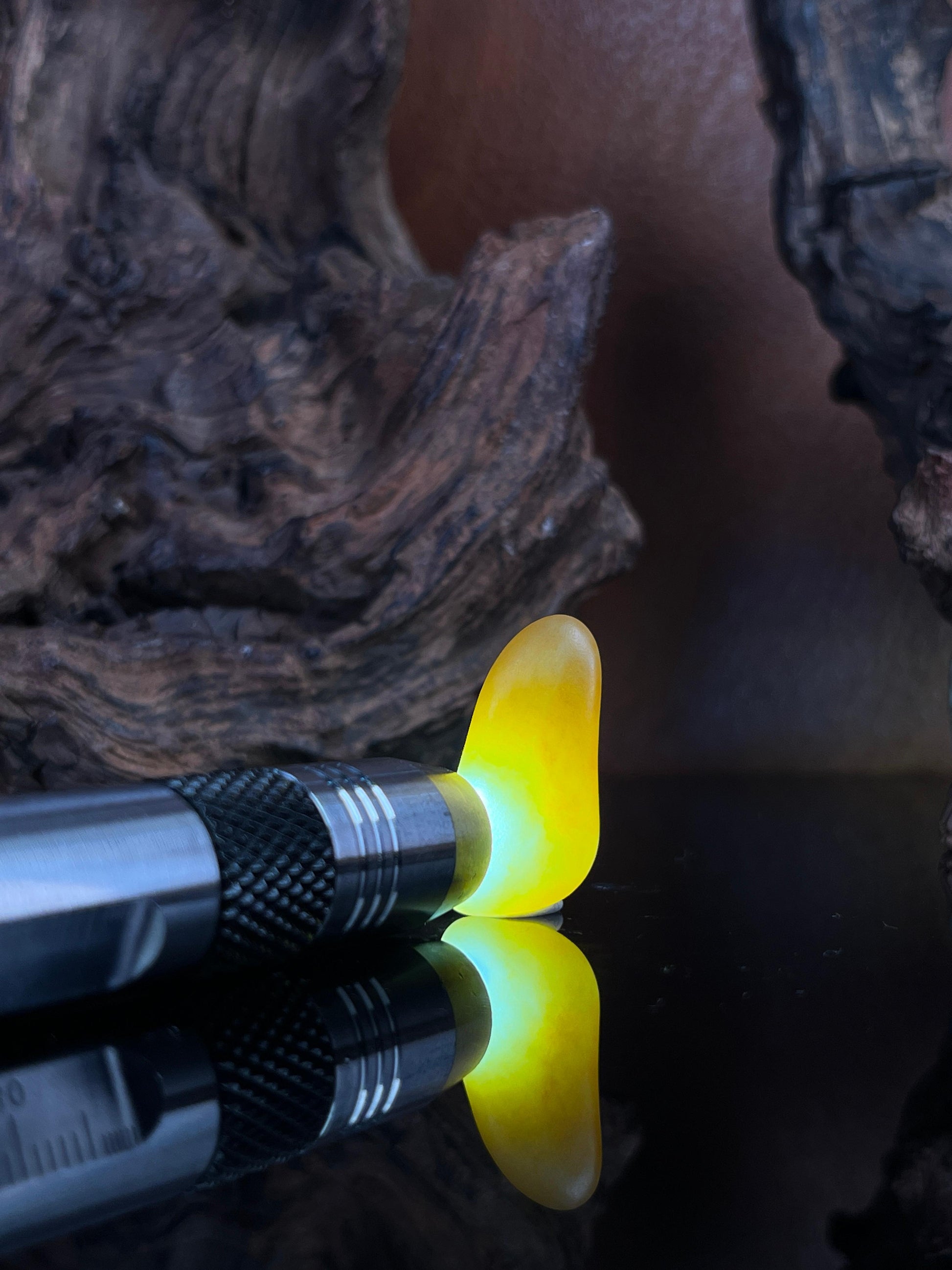 天然黄沁和田玉籽料原石挂件吊坠（yc227917）