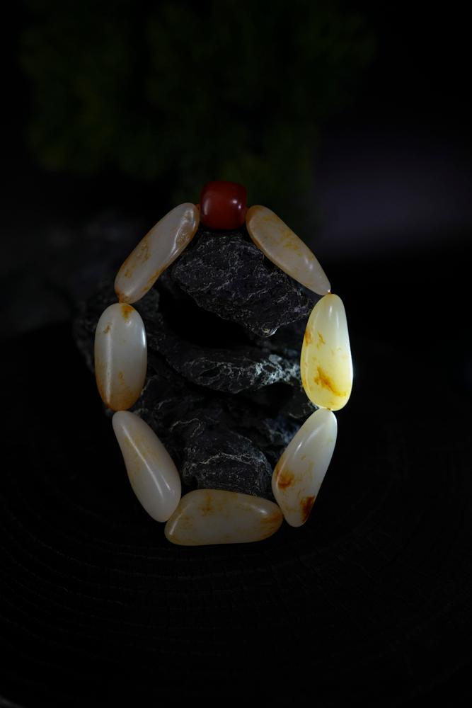 新疆和田玉白玉洒金皮籽料手串（原籽无修）（yc229751）