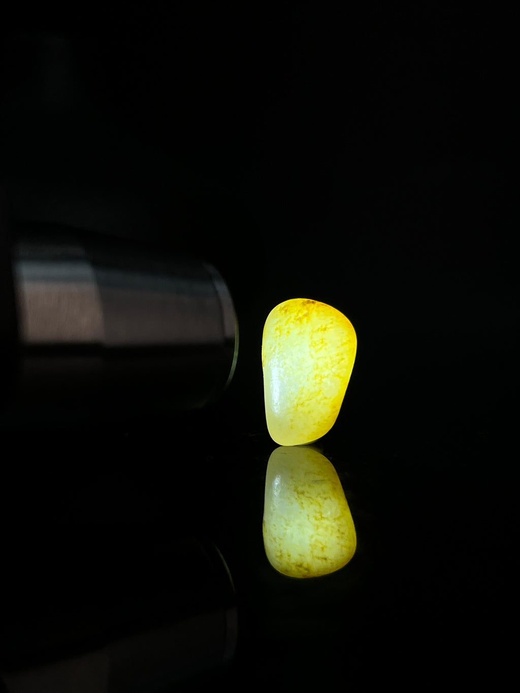 新疆和田玉秋梨皮籽料原石包金银挂件（yc240653）