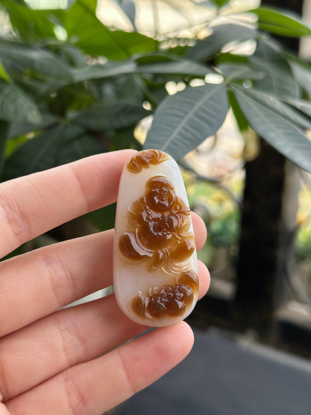 和田玉花开富贵糖白弥勒佛俏色雕挂件（yc704985）