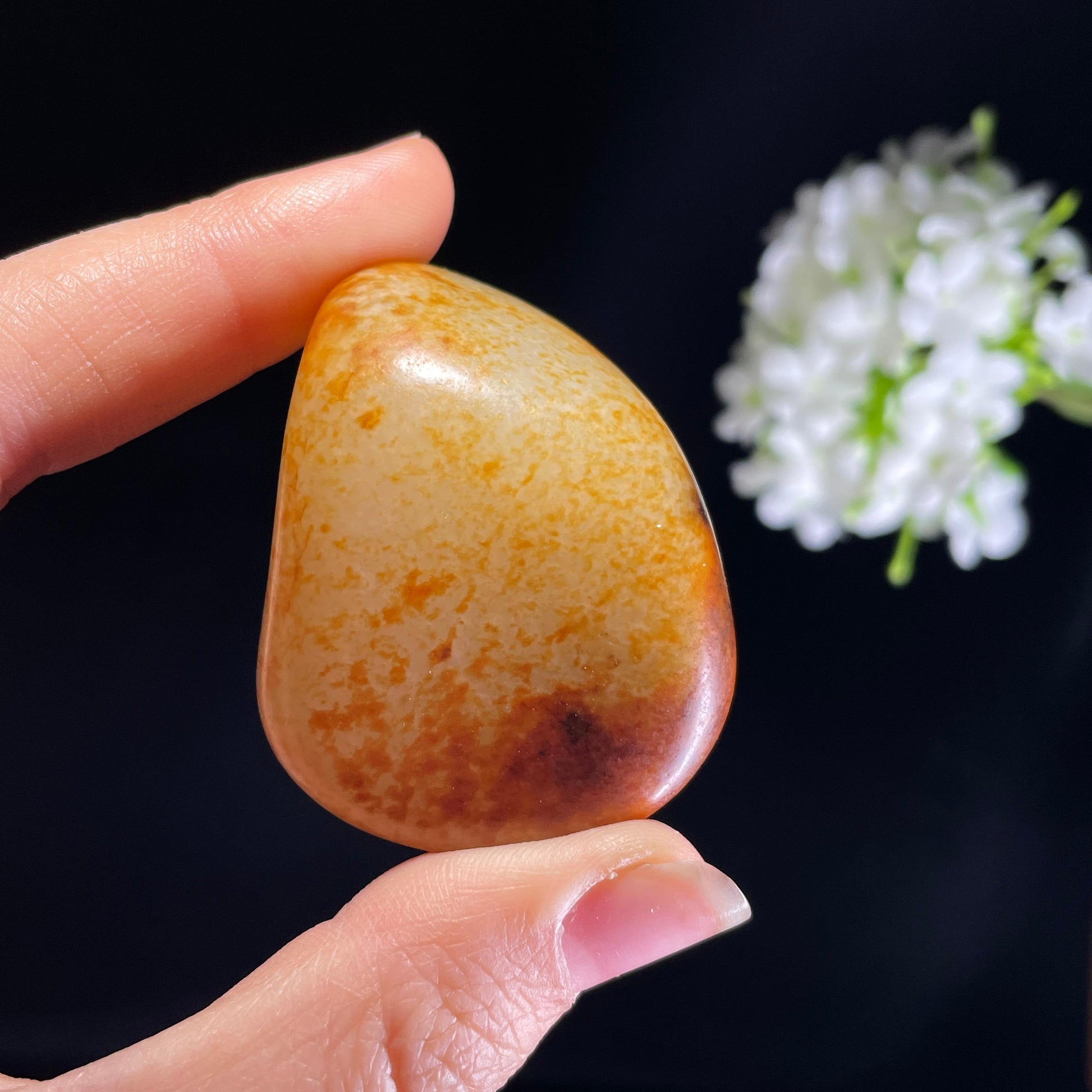 和田玉暖白种“金雨玉滴”红皮洒金皮籽料（yc420526）