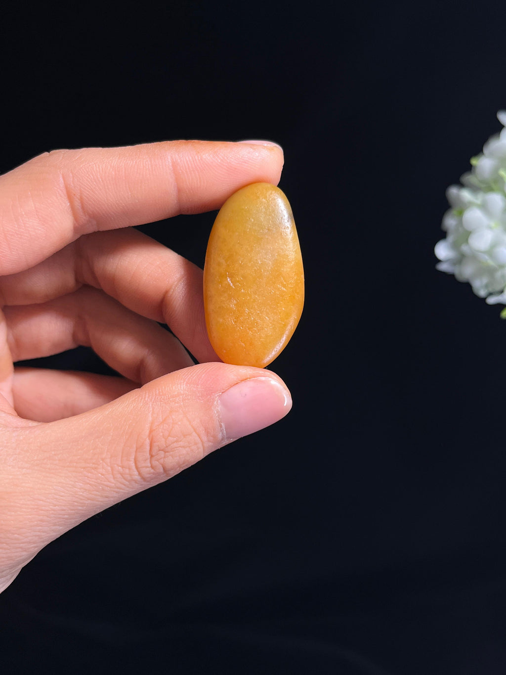 新疆天然和田玉籽料原石黄沁带黑皮挂件（yc263739）