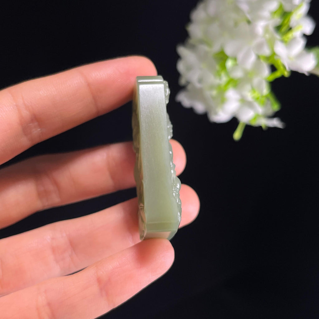 新疆天然和田玉沙枣青观音雕刻挂件（yc353758）