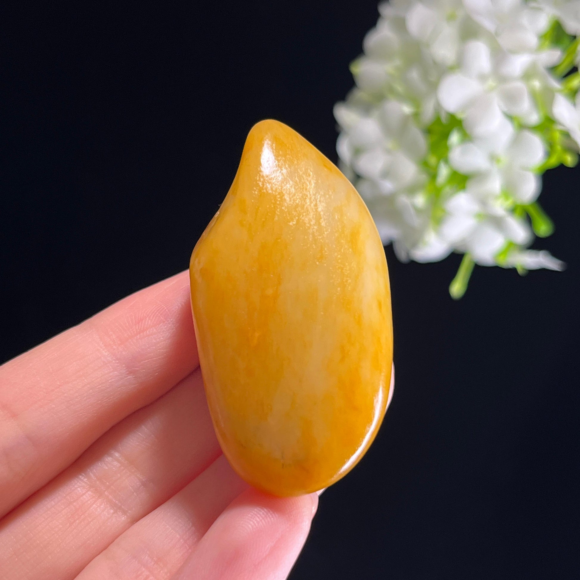 新疆天然和田玉“蜜雪金芒”黄沁籽料（yc351263）