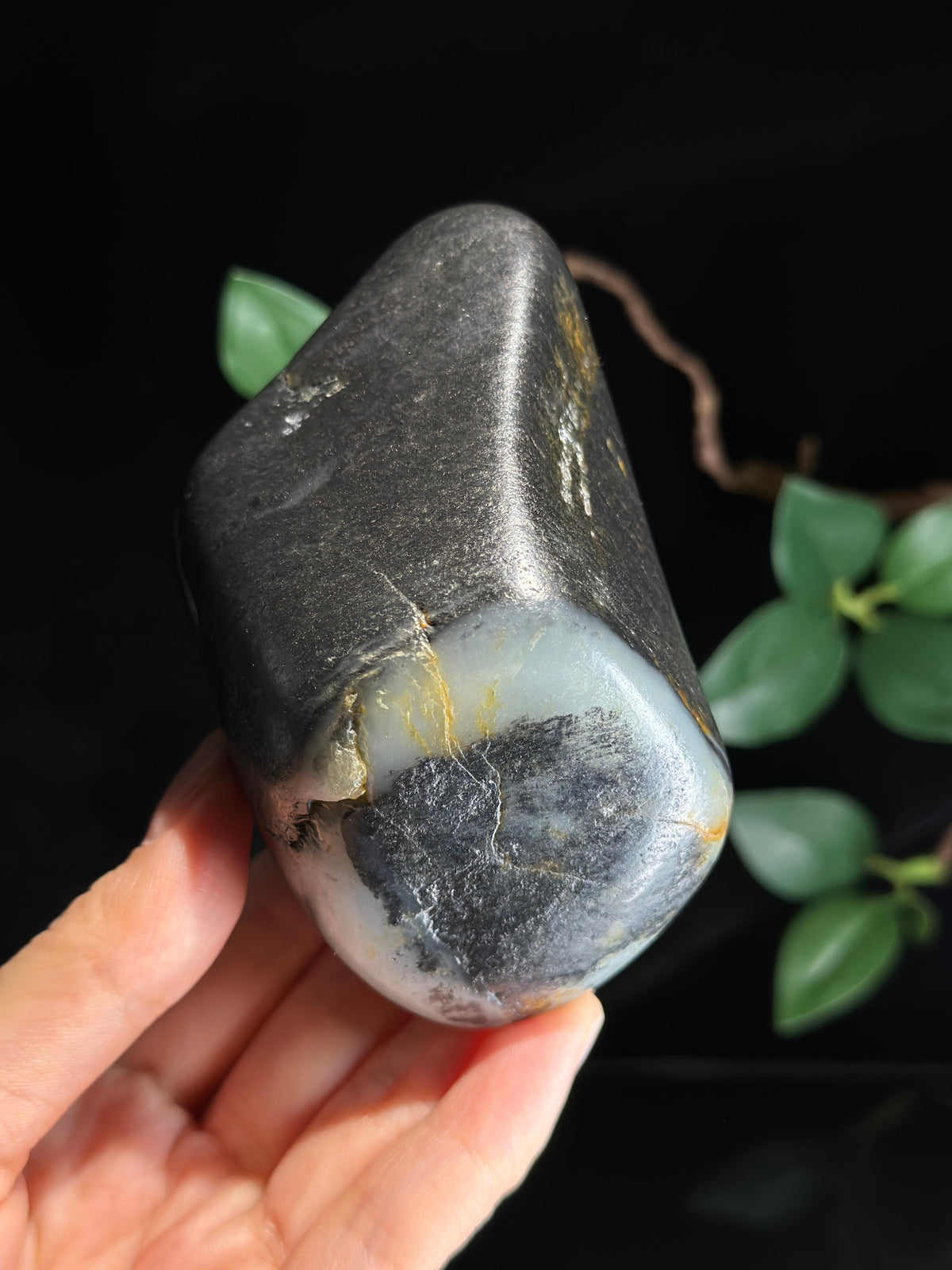 新疆和田玉青花洒金皮籽料摆件（yc749276）