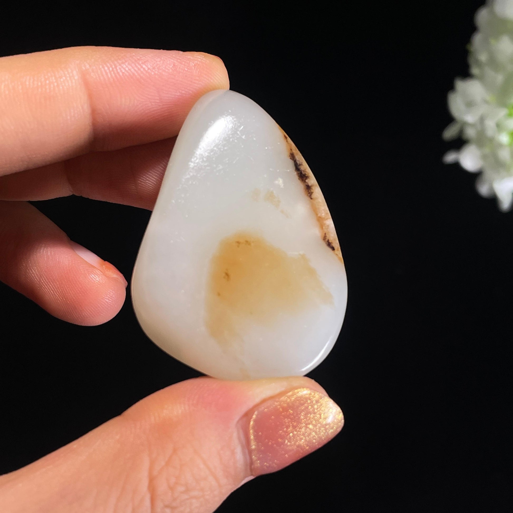 和田玉“浅雾薄霜”白玉秋梨皮籽料（yc422765）